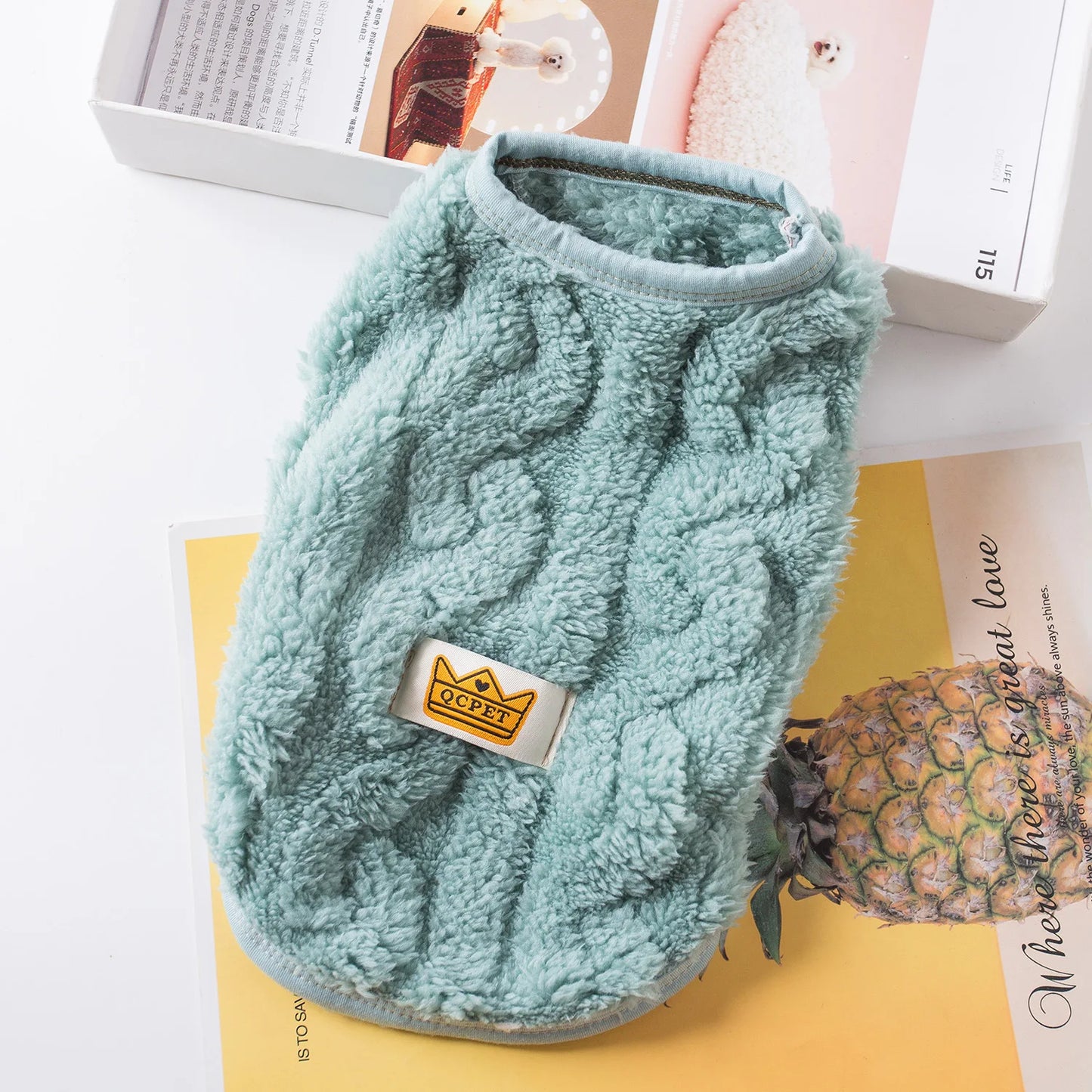 Pet Fleece Winter Sweatshirt – Cozy, Warm, and Stylish